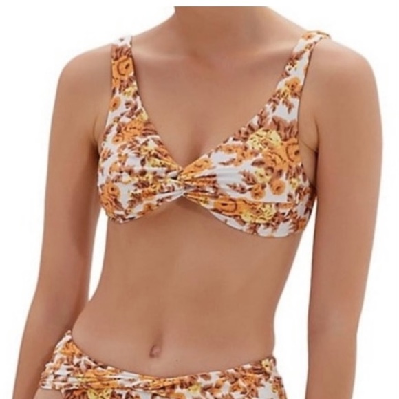 Jonathan Simkhai Women Bailee Twist Front Bikini Swim Top Si… - Picture 3 of 5